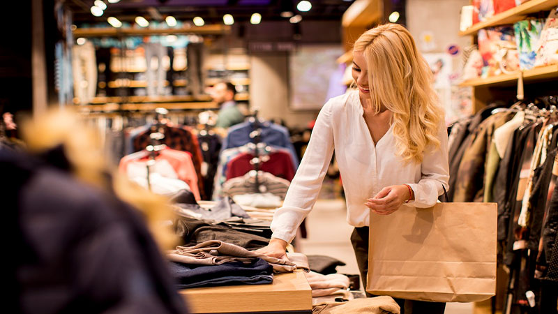 Read more about the article Global Retailer Reinvents Security and Seasonal Agility with Cloud@Customer